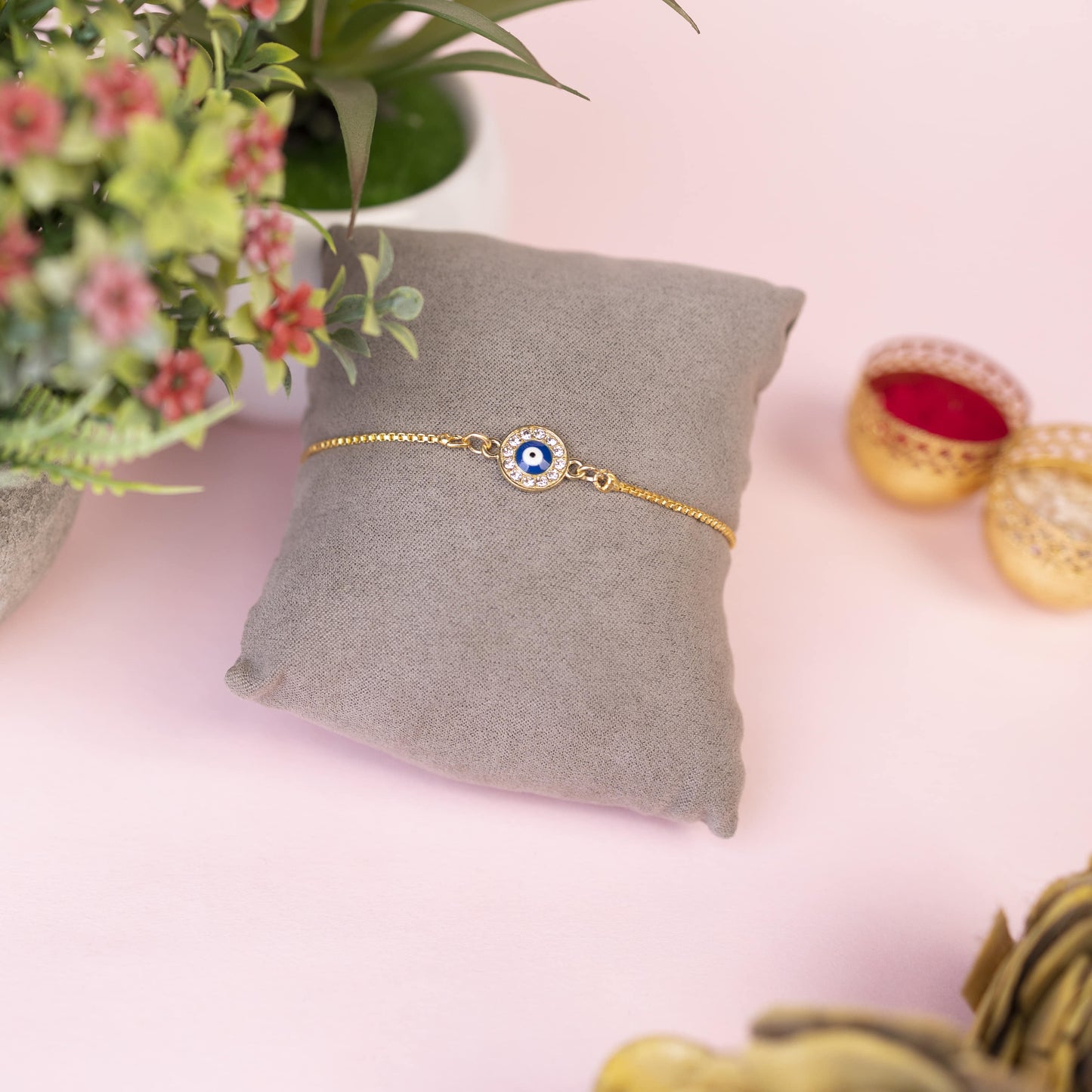 Evil Eye Diamond Studded | Premium Rakhi | Circle