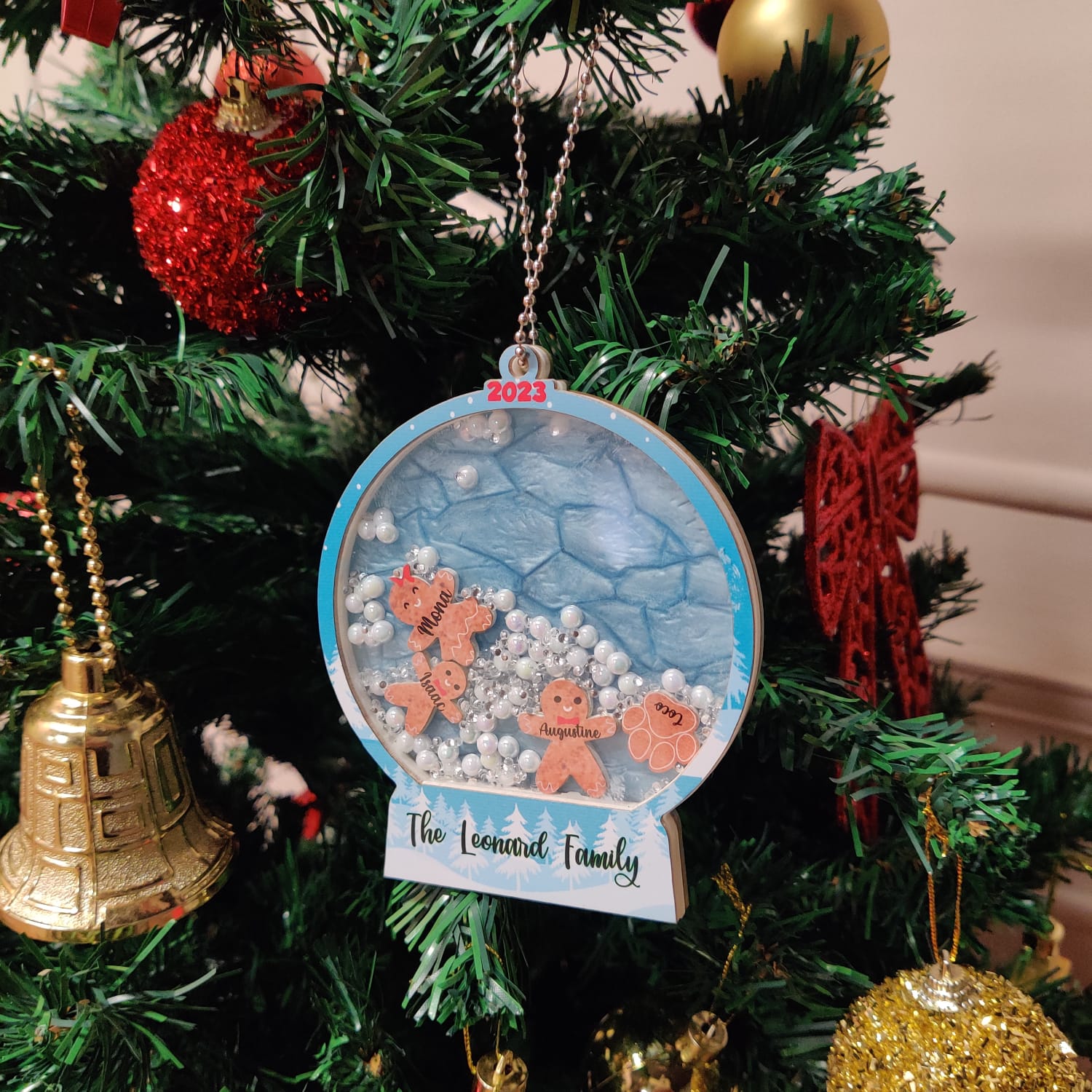 The Family Snowglobe Shaker | Christmas Premium Ornament